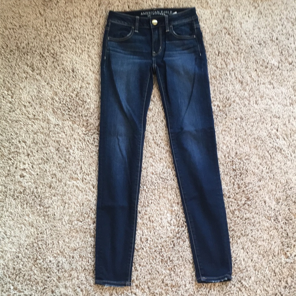 dark washed american eagle jeans